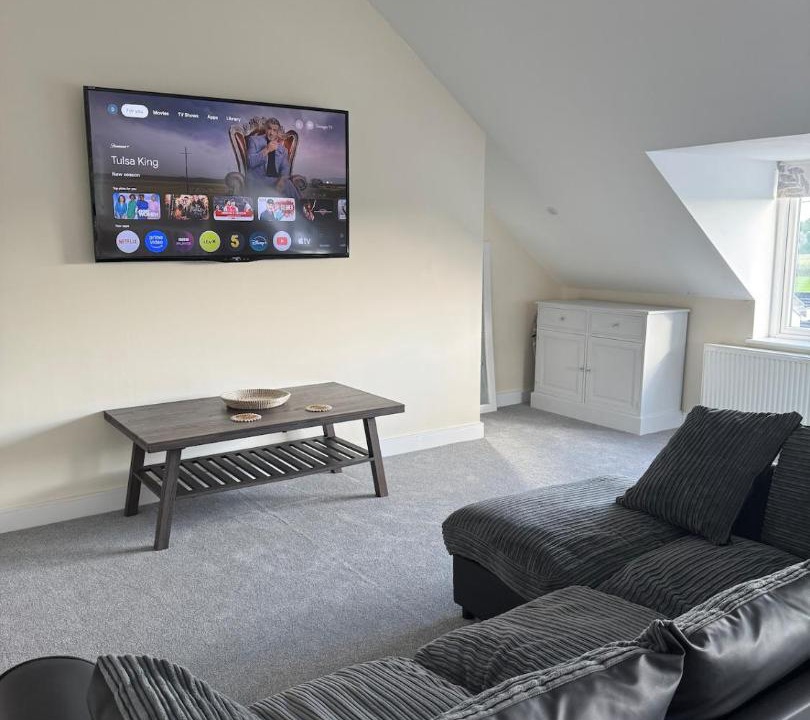 Photo of Livingroom in Lydiard Millicent