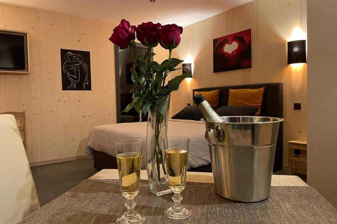 Photo of Bedroom in Chapelle-d'Huin