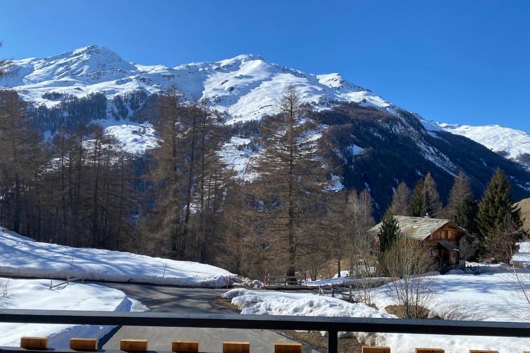 Photo of Others in La Sage