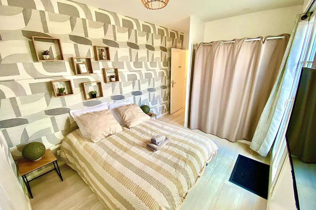 Photo of Bedroom in Le Blanc-Mesnil
