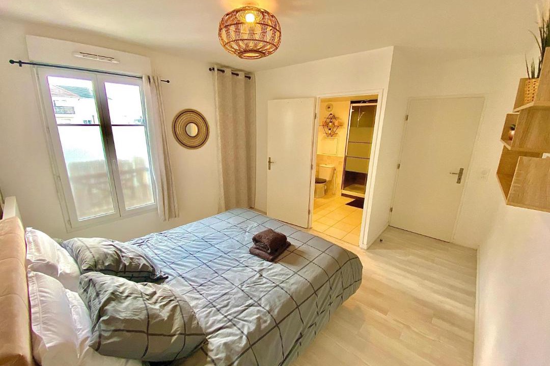 Photo of Bedroom in Le Blanc-Mesnil