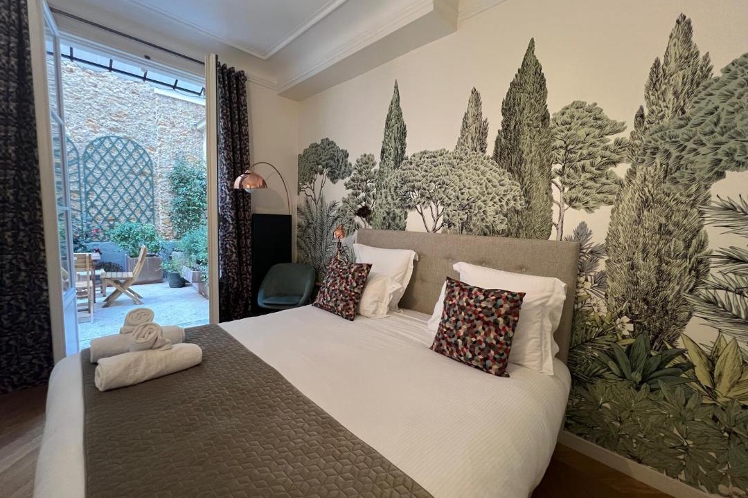Photo of Bedroom in Chaillot