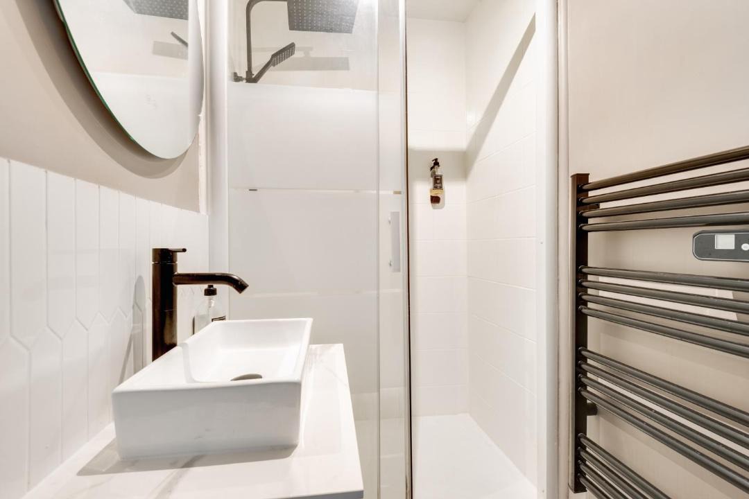 Photo of Bathroom in Arts-et-Metiers