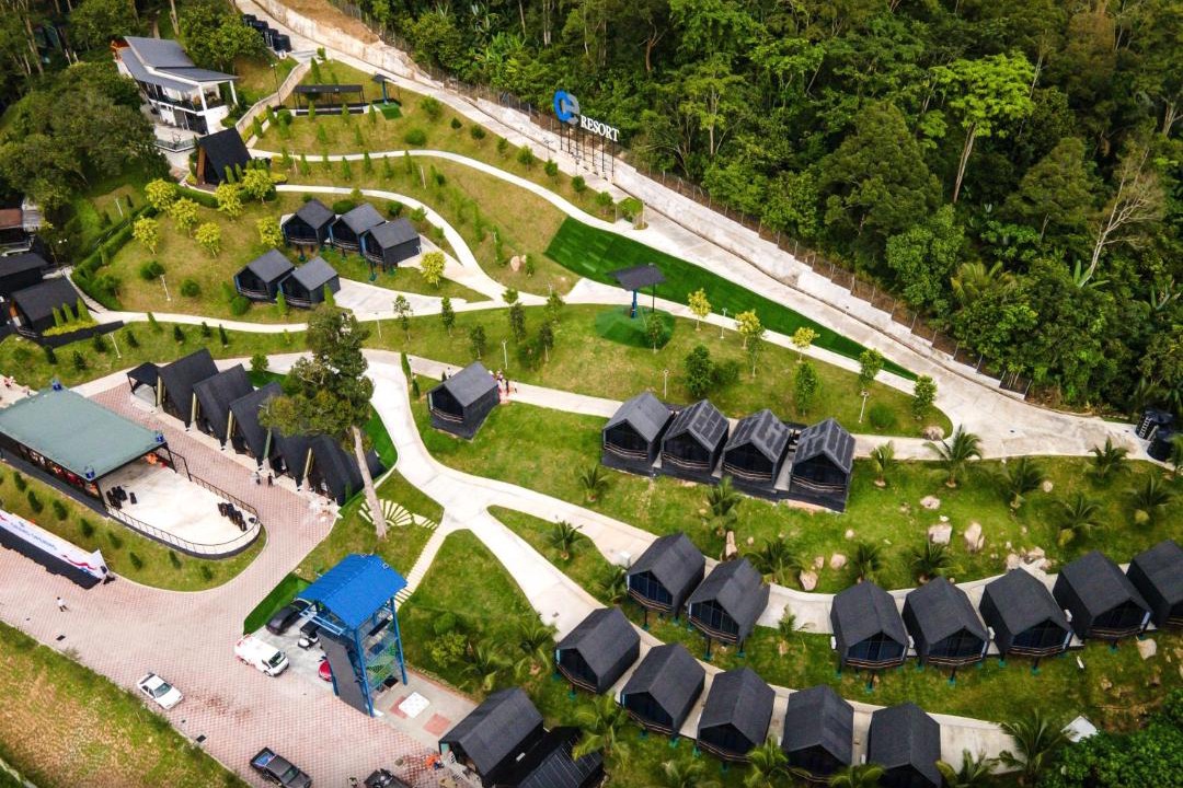 Photo of Others in Mantin