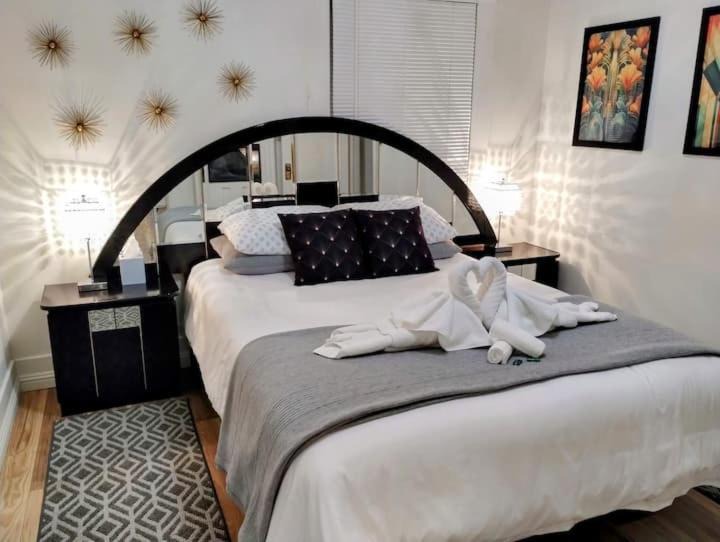 Photo of Bedroom in Midtown