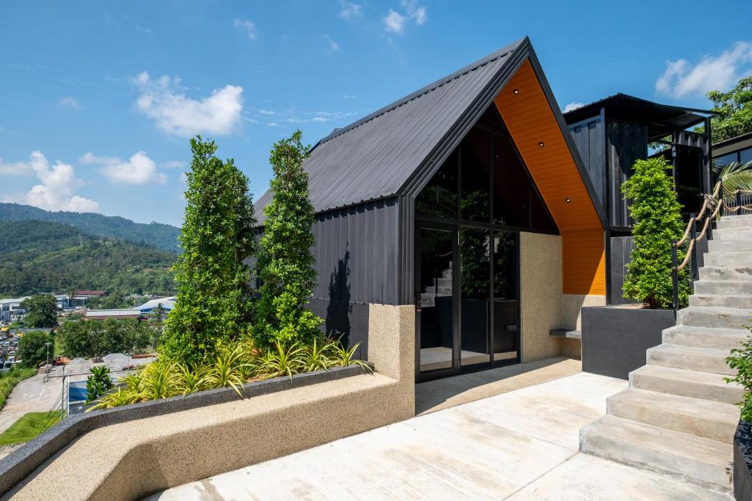 Photo of Others in Mantin