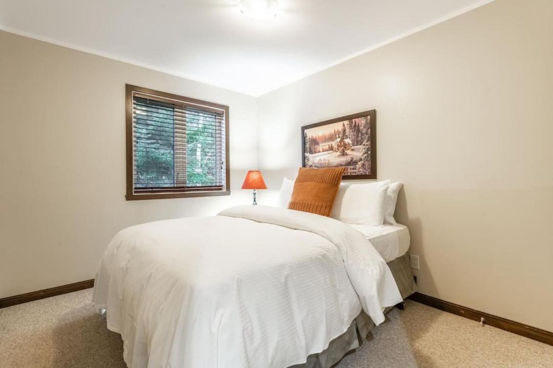 Photo of Bedroom in Mont-Tremblant