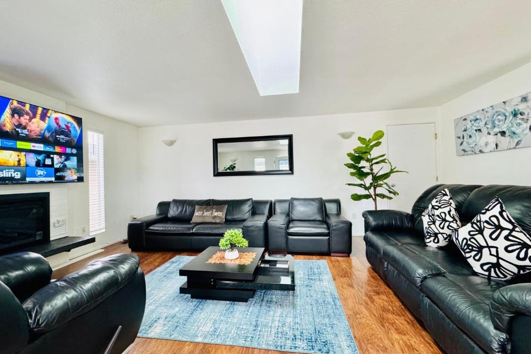 Photo of Livingroom in Murphys Corner