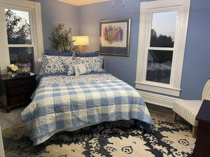 Photo of Bedroom in Maryville