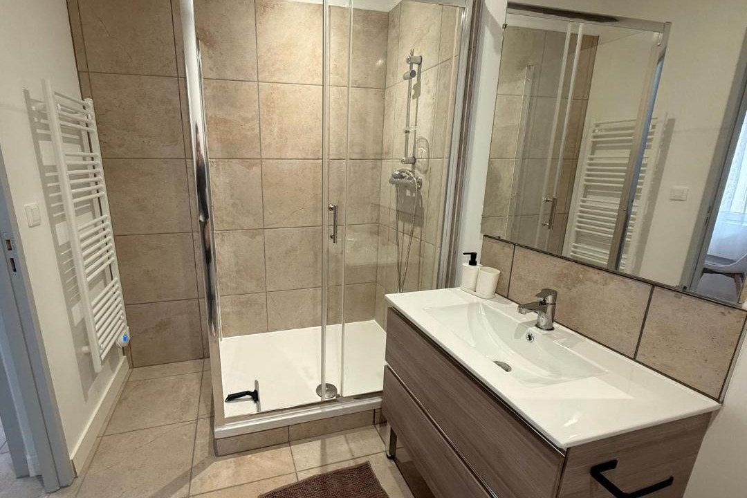 Photo of Bathroom in Lancie