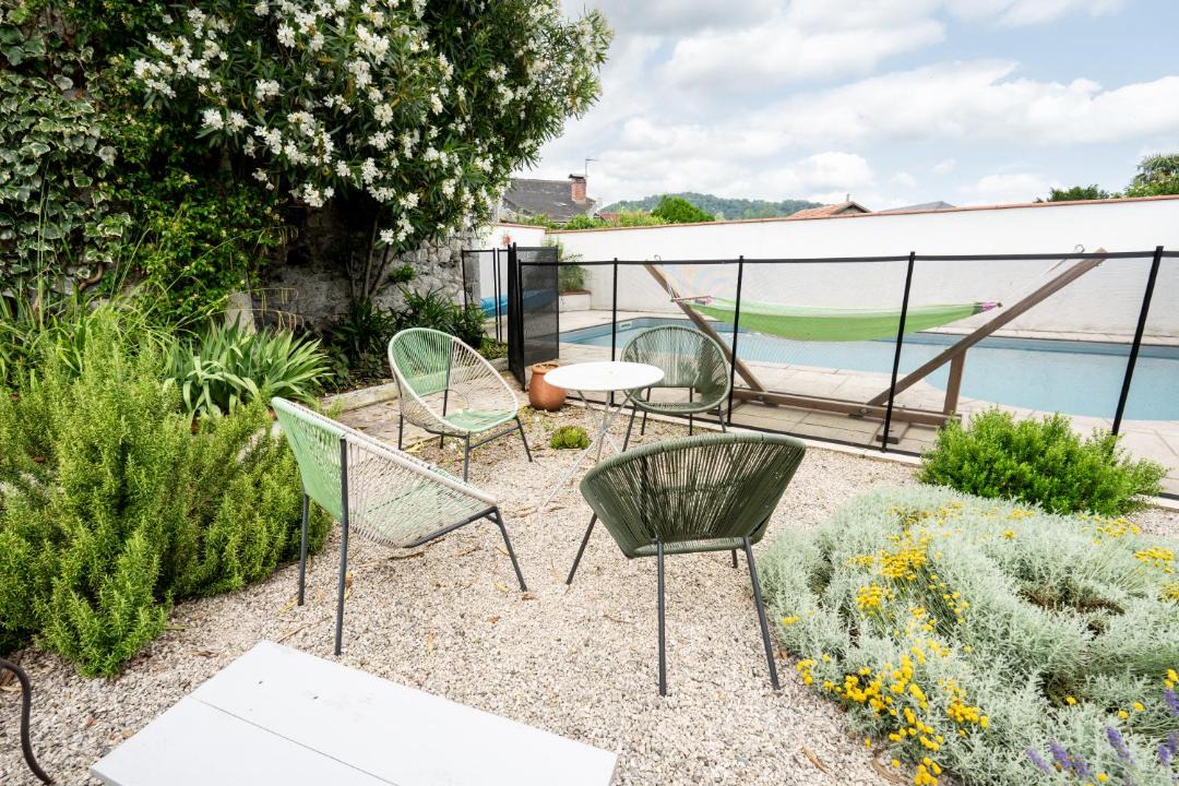 Photo of Patio Balcony in Arudy