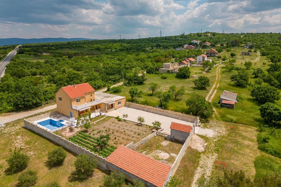 Photo of Others in Benkovac