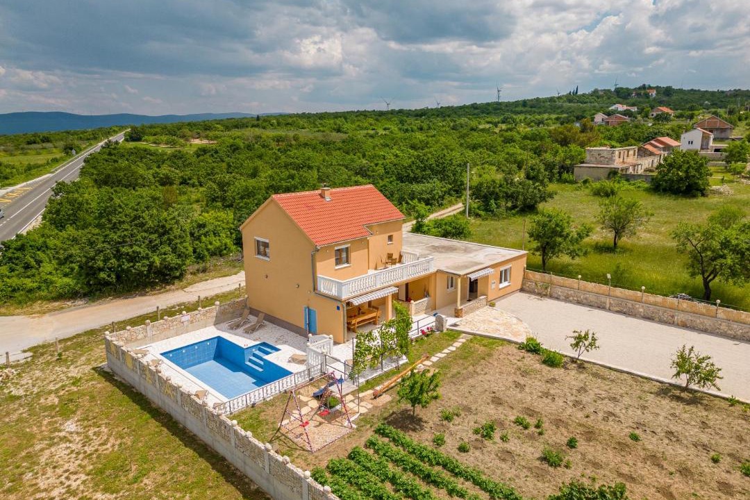 Photo of Others in Benkovac