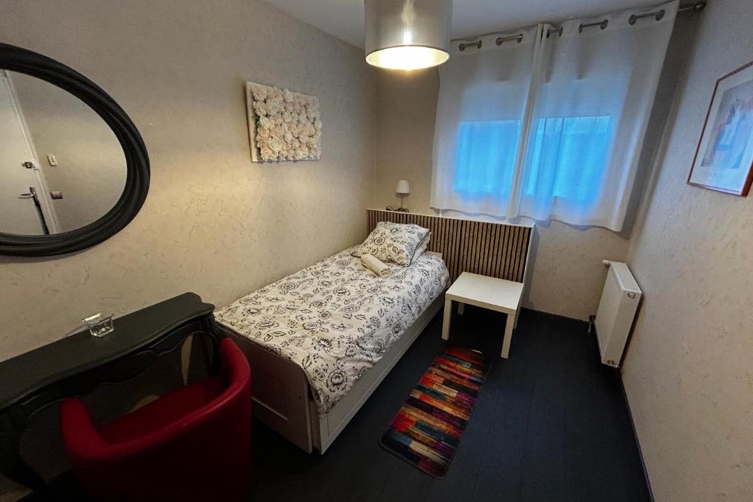 Photo of Bedroom in Vaulx-en-Velin