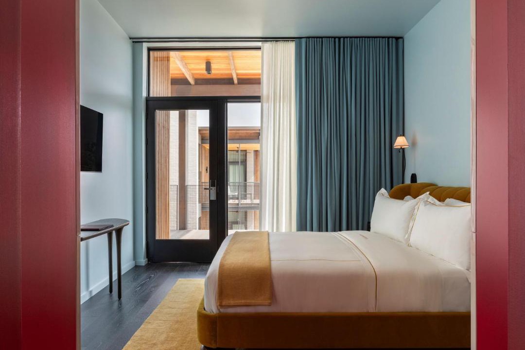 Photo of Bedroom in Neartown