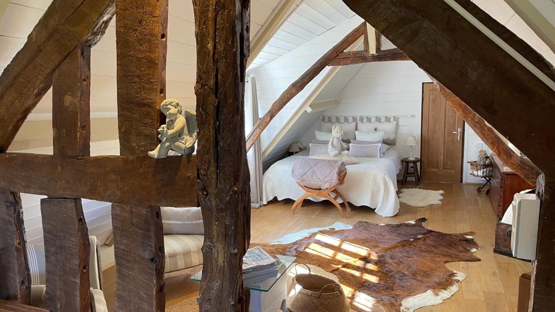 Photo of Bedroom in Ablon