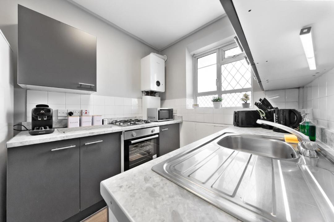 Photo of Others in White City