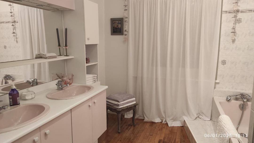 Photo of Bathroom in Longeville-en-Barrois