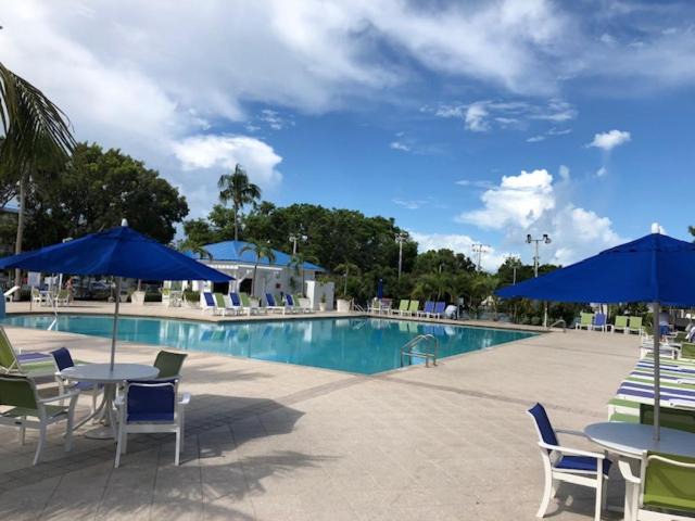 Photo of Others in Tavernier