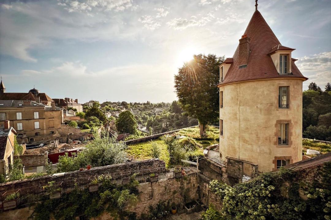 Photo of Buildings in Avallon