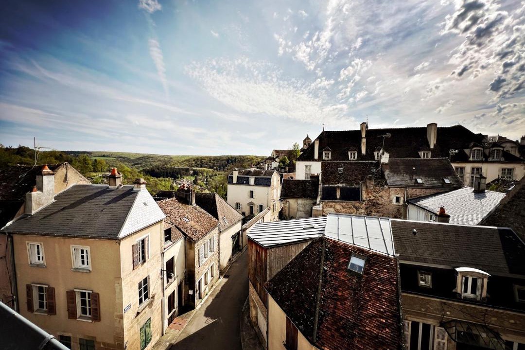 Photo of Others in Avallon