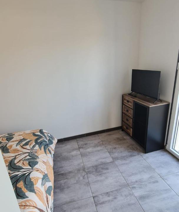 Photo of Others in Pia