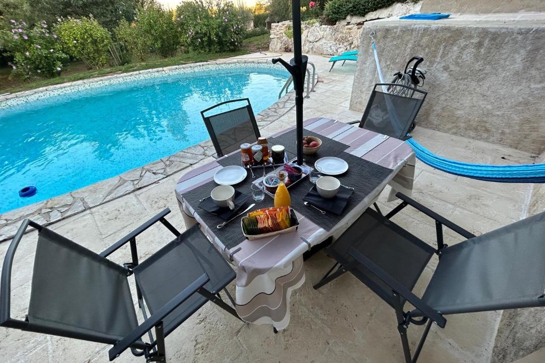 Photo of Others in Velines