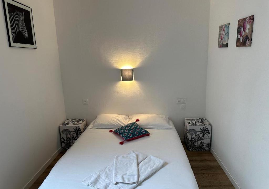 Photo of Bedroom in La Rogere