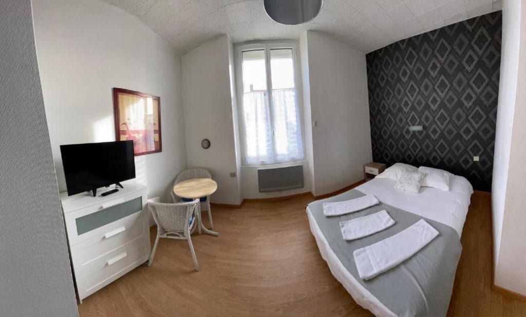 Photo of Bedroom in La Rogere