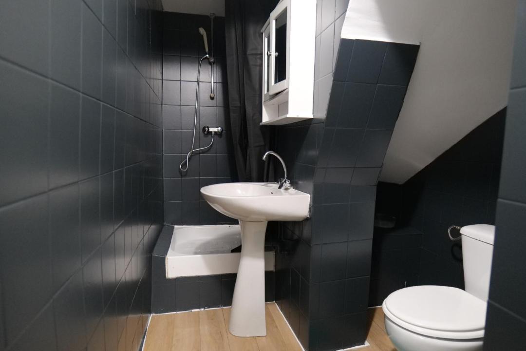 Photo of Bathroom in Downtown Angers