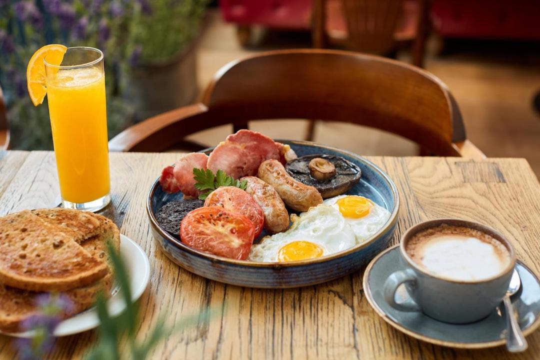 Photo of Others in Winkfield