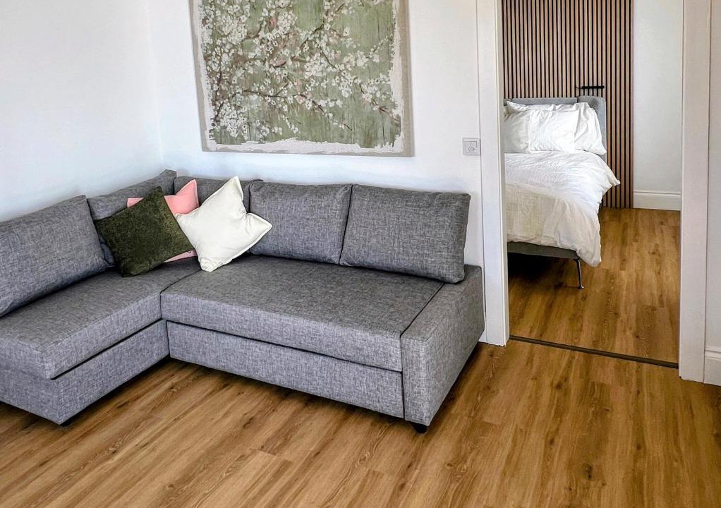 Photo of Others in Chardonne