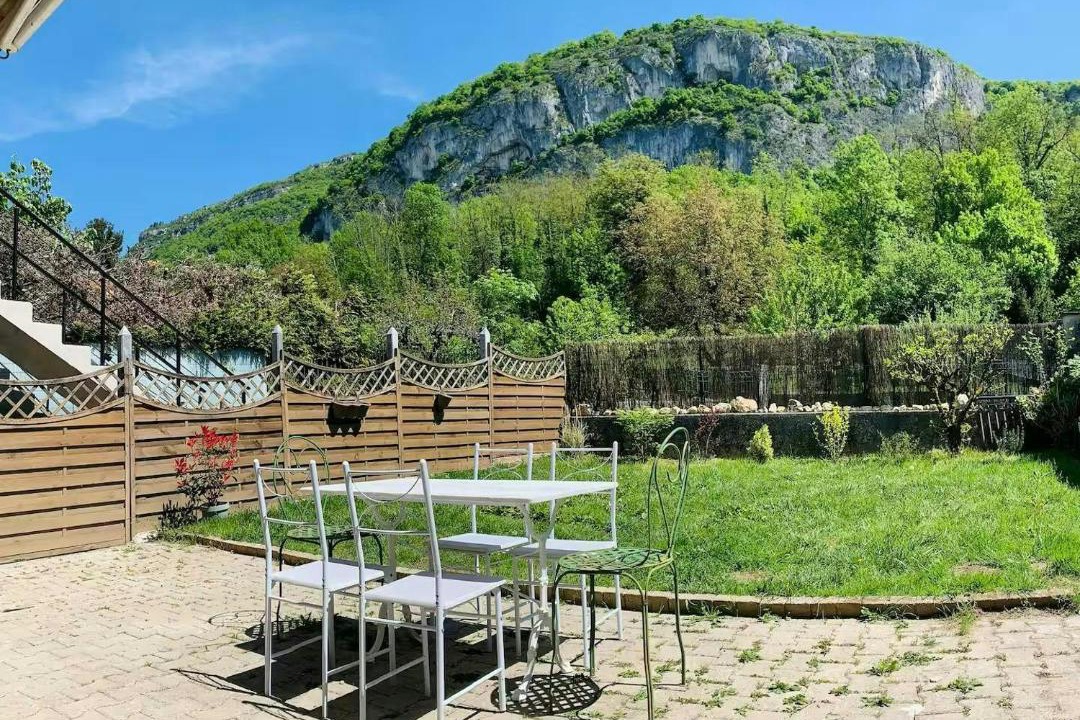 Photo of Others in Virignin