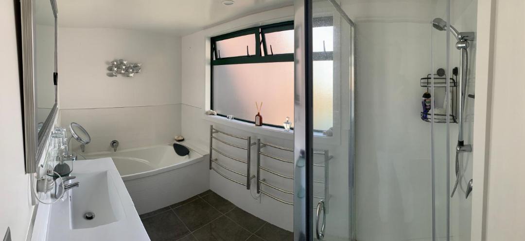Photo of Bathroom in Whanganui
