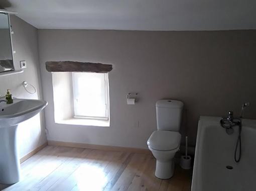 Photo of Bathroom in Castelnau-de-Montmiral