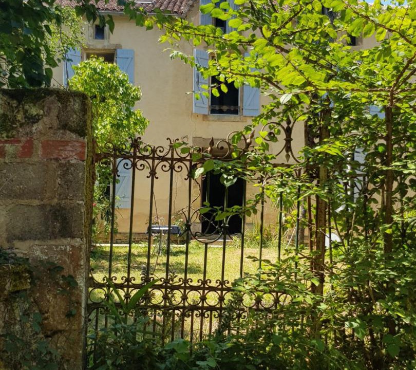 Photo of Others in Louslitges