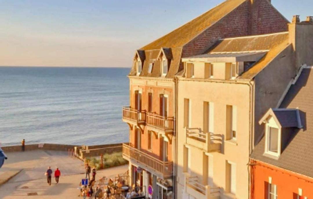 Photo of Others in Ault