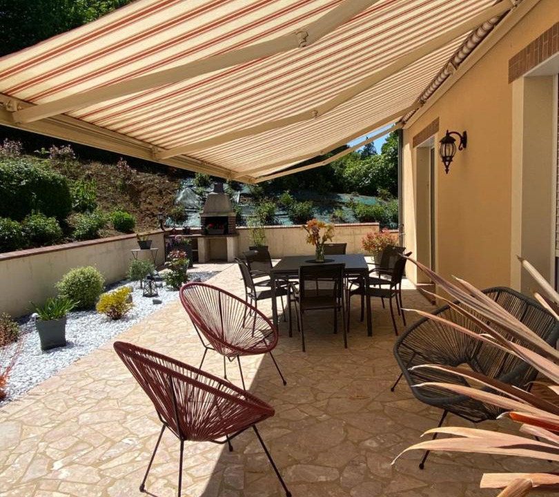 Photo of Others in Margon