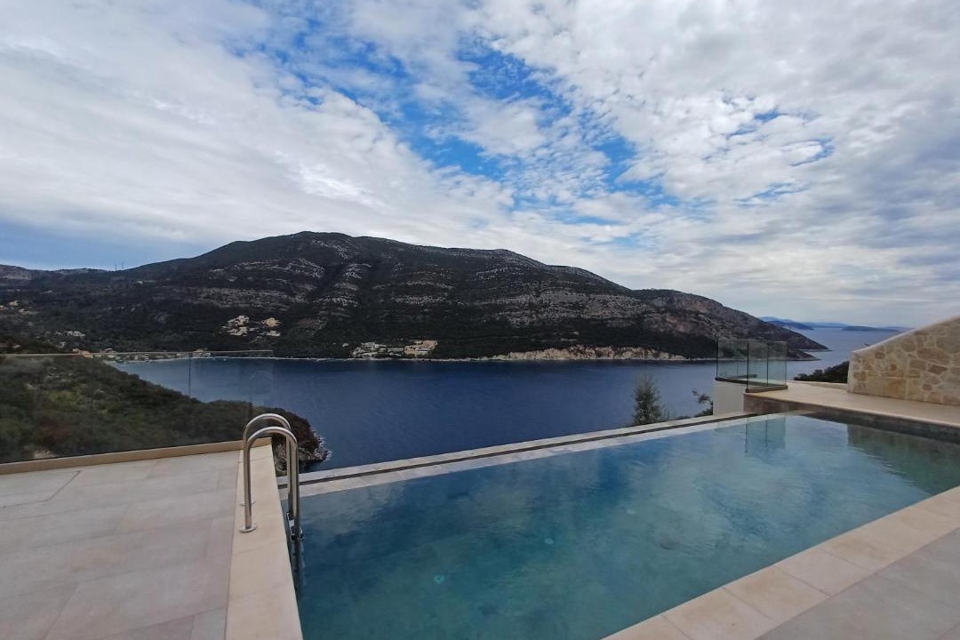 Photo of Others in Mikros Gialos