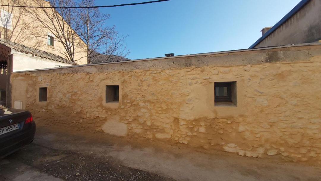 Photo of Buildings in Nyons