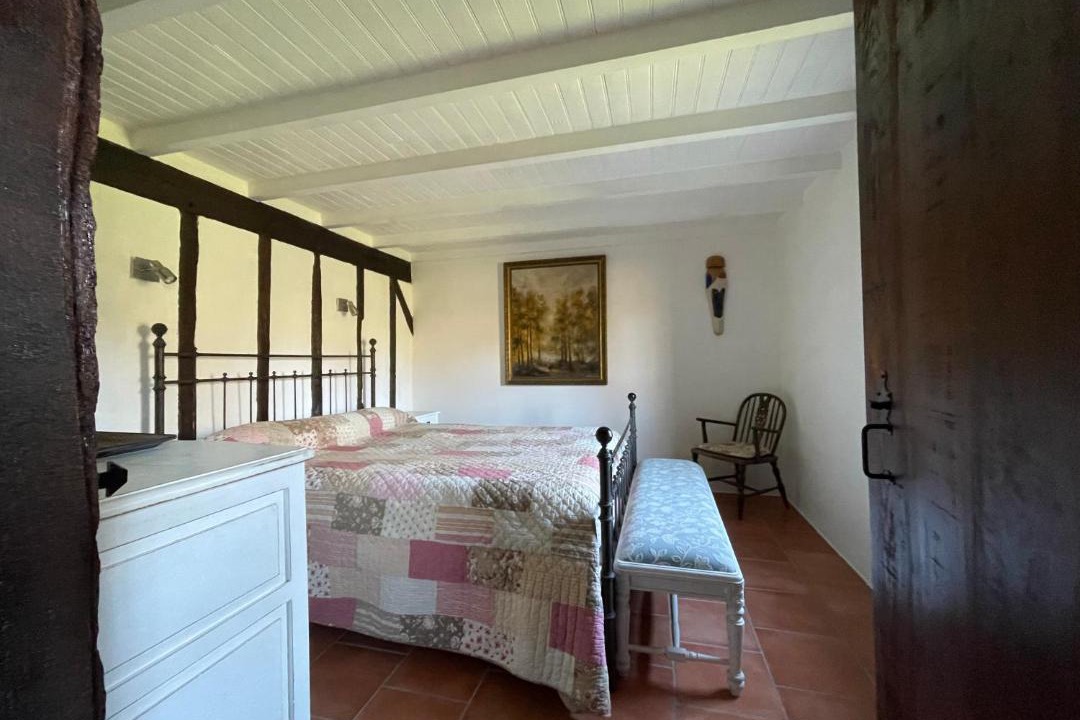 Photo of Others in Lesgor