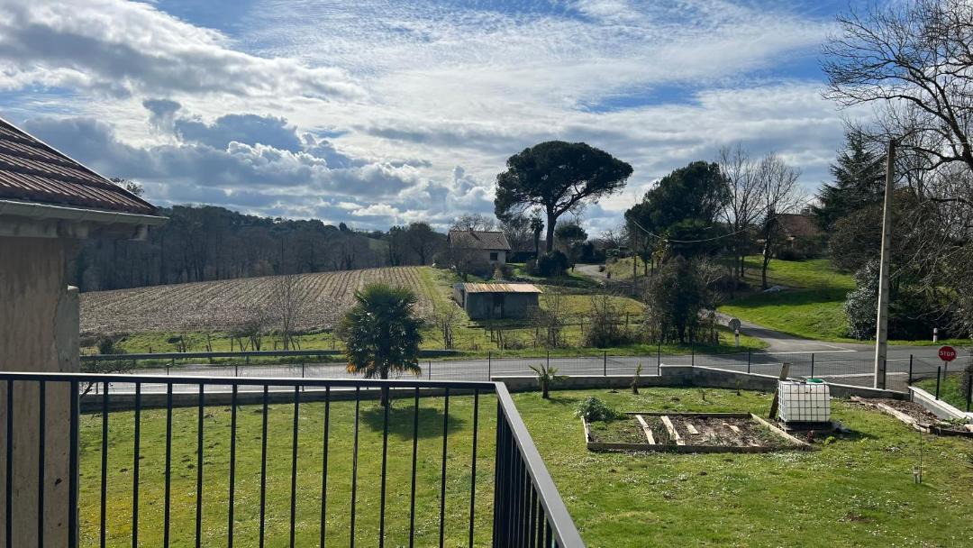 Photo of Others in Tilh