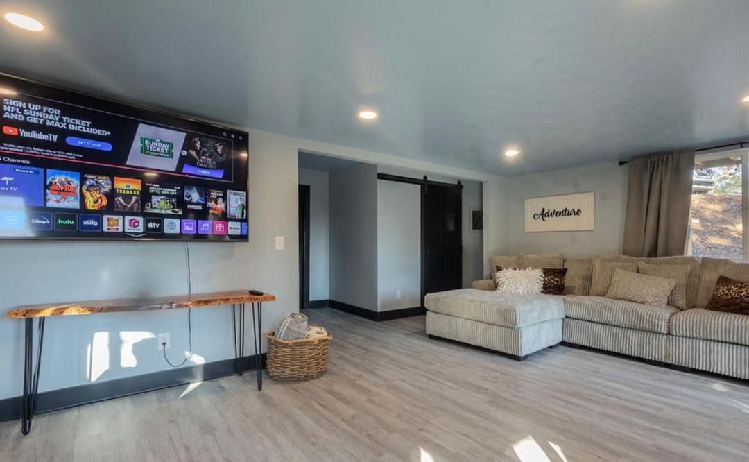 Photo of Livingroom in Ellijay