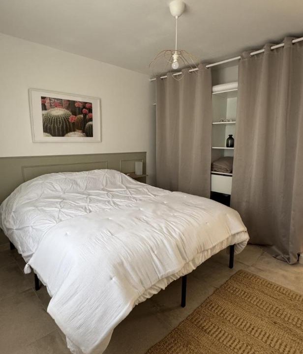 Photo of Bedroom in Saint-Andre-d'Olerargues
