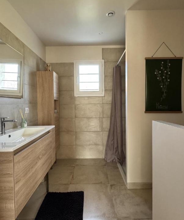 Photo of Bathroom in Saint-Andre-d'Olerargues