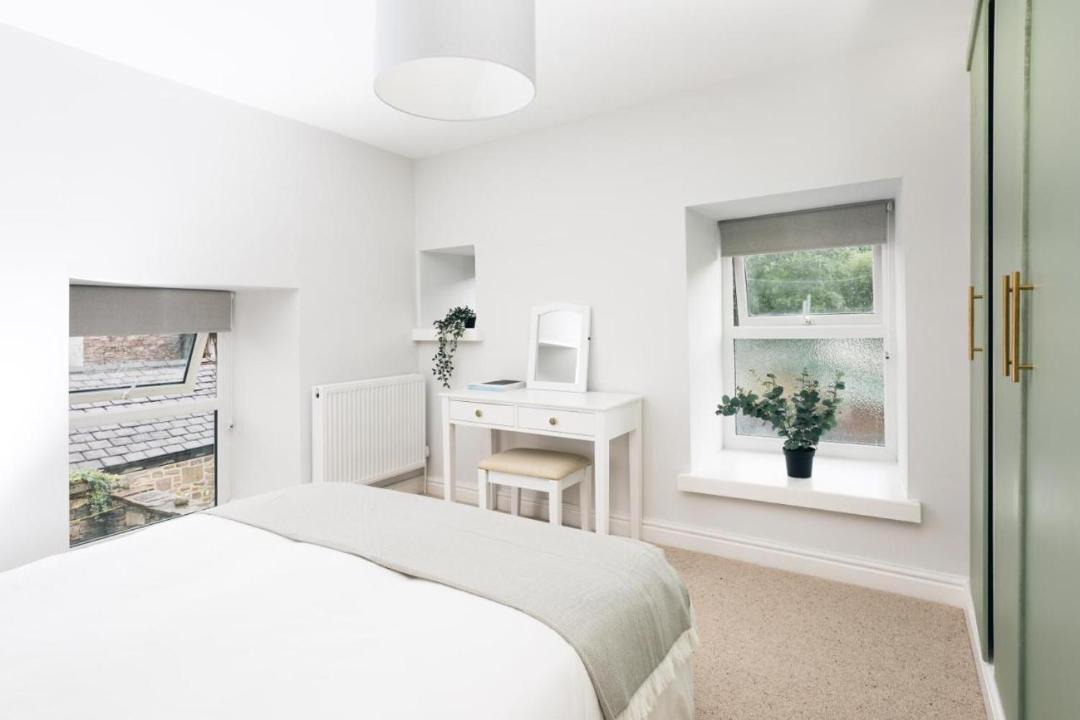 Photo of Bedroom in High Peak