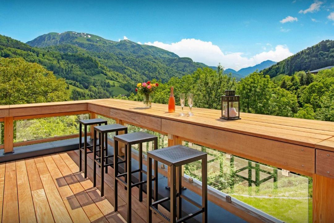 Photo of Patio Balcony in Les Clefs