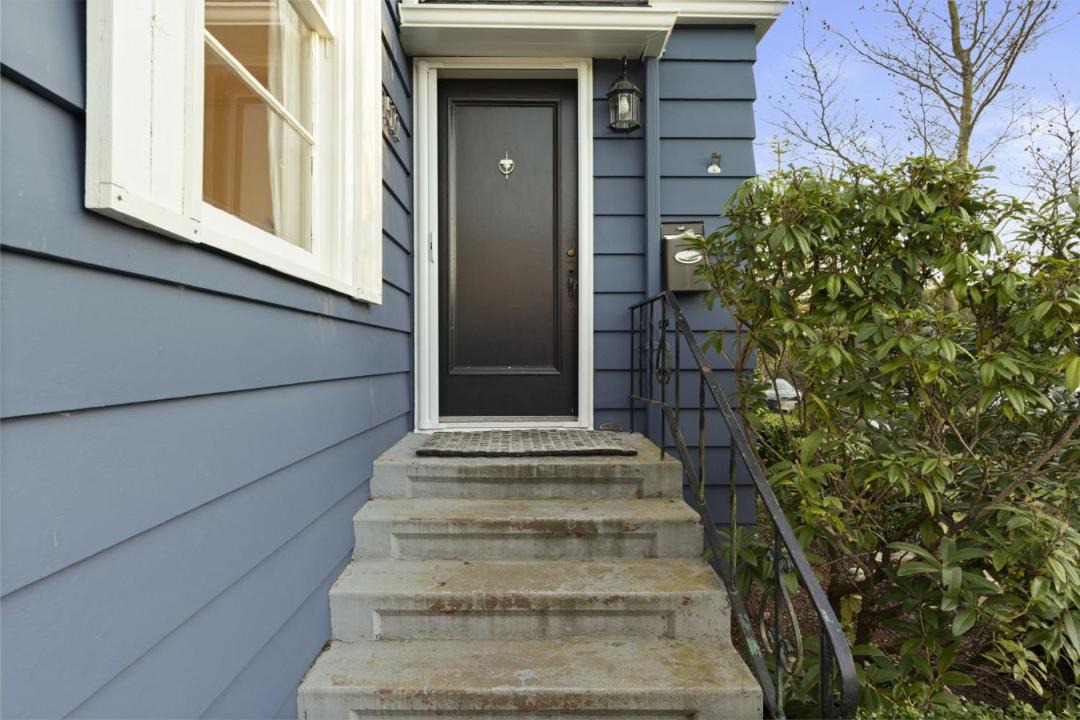 Photo of Others in Loyal Heights