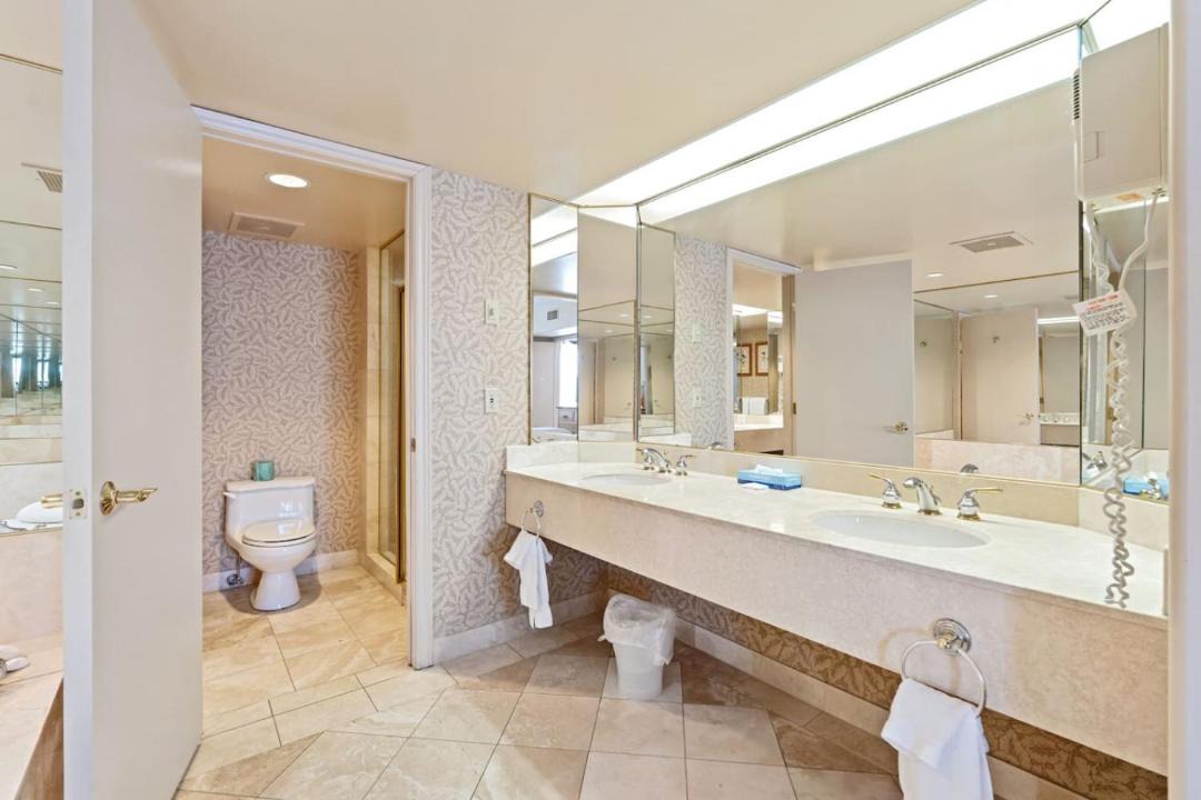 Photo of Bathroom in Oro-Medonte