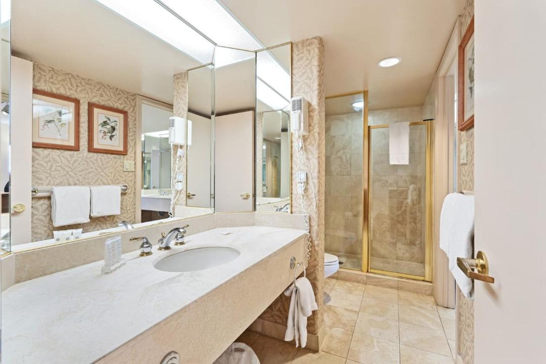Photo of Bathroom in Oro-Medonte